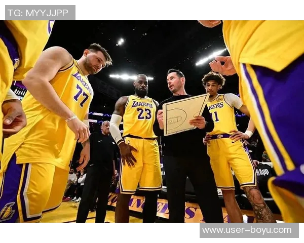 雷迪克谈首发阵容调整詹姆斯缺阵让球队选择变得更加复杂