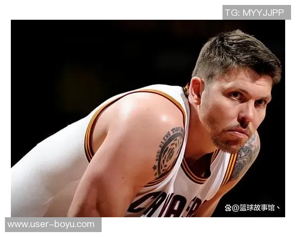 迈克米勒致敬两连冠将爱车改装为詹姆斯迈阿密配色球鞋主题款式